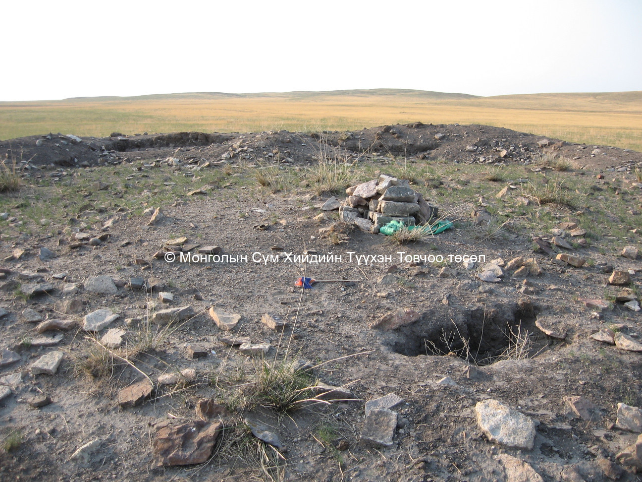 Дээд баяны хийдийн туурины ухсан байдал